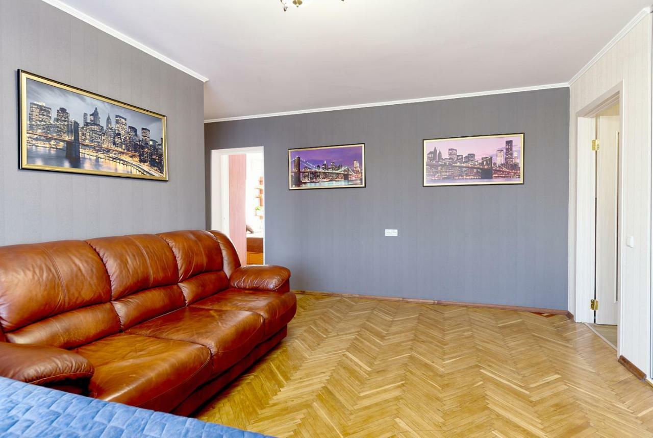 L3-82 Main Street- Modern New Three 3 Separate 3Bedrooms 100 M2 - Central Location, Metro Palace Of Sports - Gulliver Mall, Arena City 키예프 외부 사진