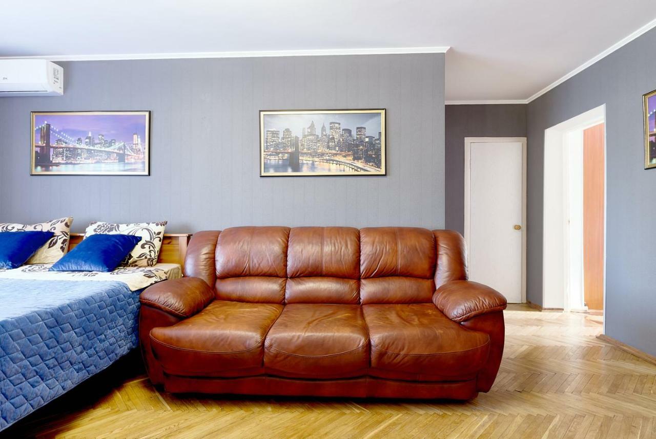 L3-82 Main Street- Modern New Three 3 Separate 3Bedrooms 100 M2 - Central Location, Metro Palace Of Sports - Gulliver Mall, Arena City 키예프 외부 사진